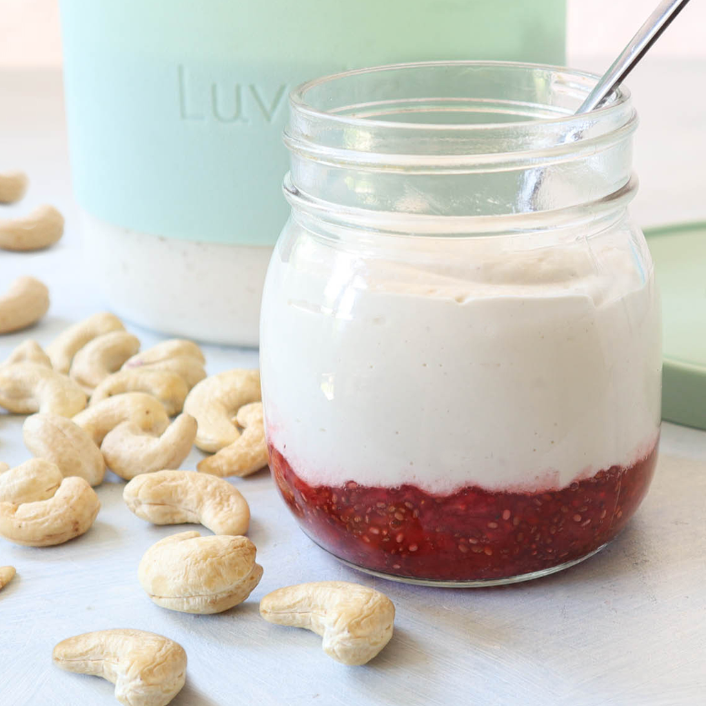 Vegan & paleo homemade cashew yogurt